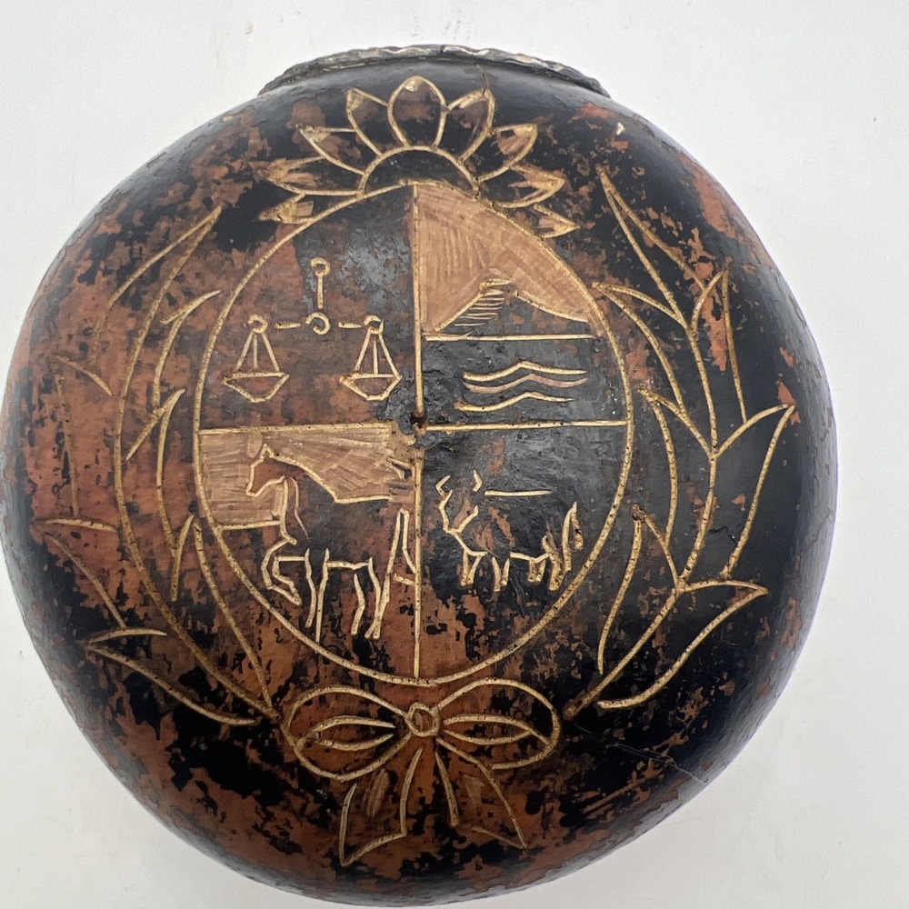 Vtg Peruvian Mate Burilado Hand Carved Gourd Coat of Arms Silver Rim Folk Art